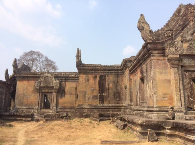 カンボジアの現地ツアーで訪れたプレアヴィヒア寺院の写真