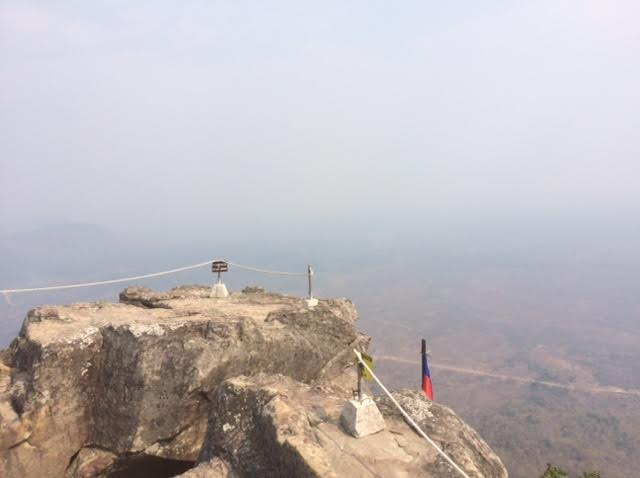 カンボジアひとり旅で見たプレアヴィヒア寺院の写真