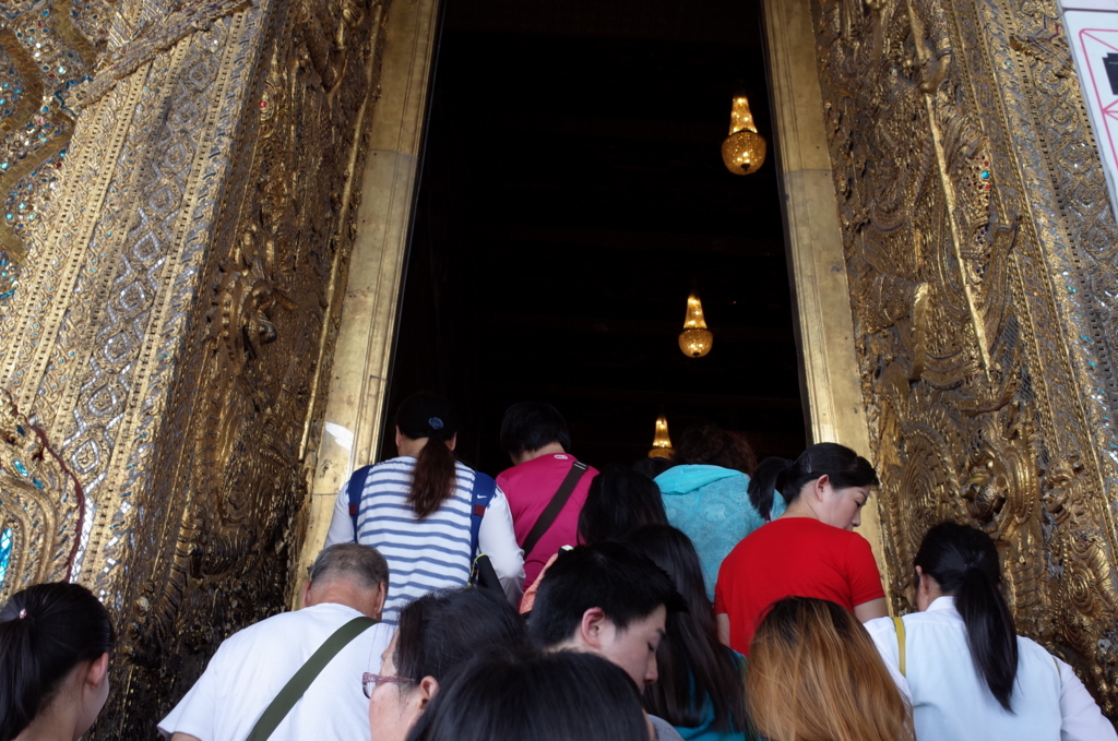 バンコクの三大寺院ツアーで見たワット・プラケオ（エメラルド寺院）の写真