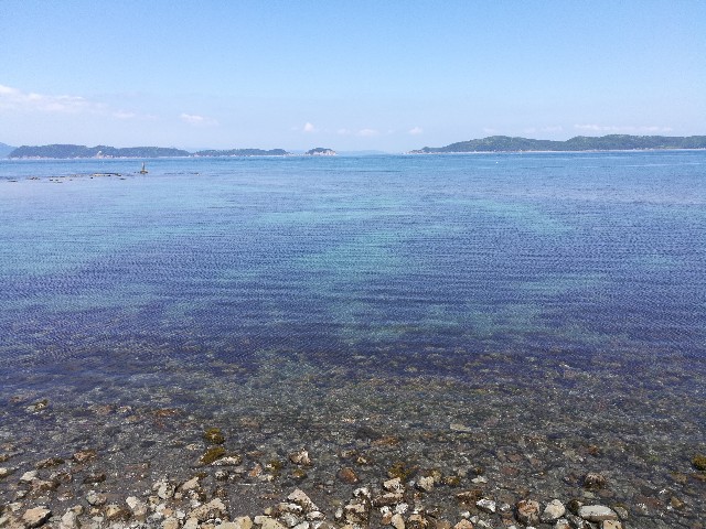 バイクひとり旅で訪れた友が島の写真