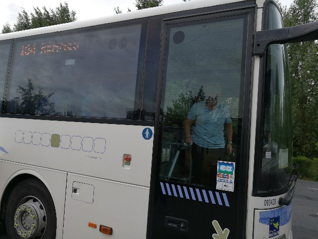 モンサンミッシェルのバスの写真