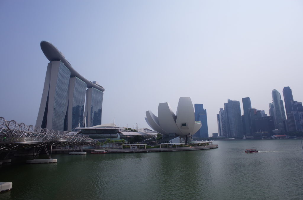 シンガポール一人旅で訪れたマリーナベイサンズの写真